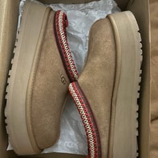 UGG Tazz
