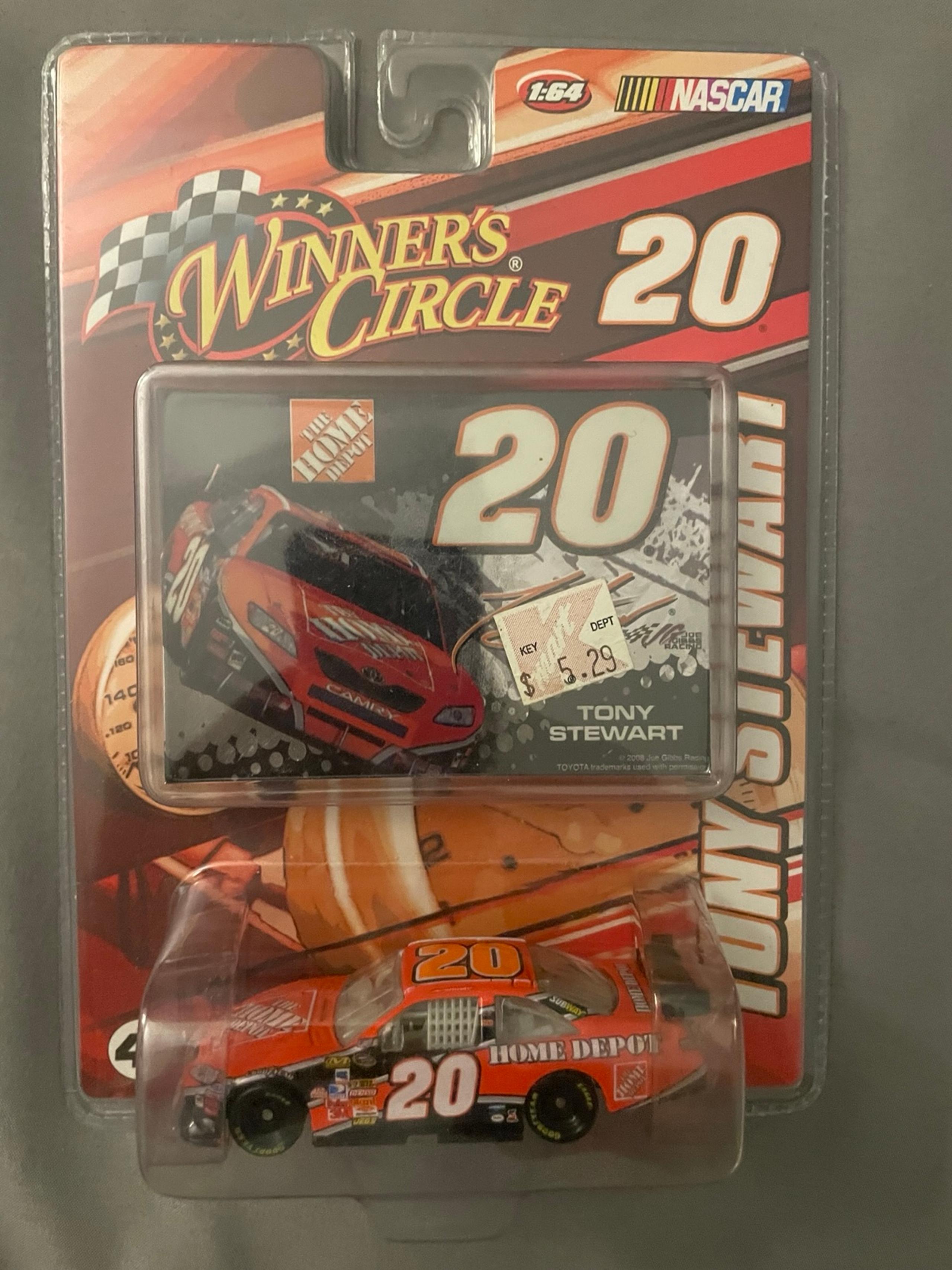NASCAR Winners Circle 2008 Tony Stewart #20 1:64