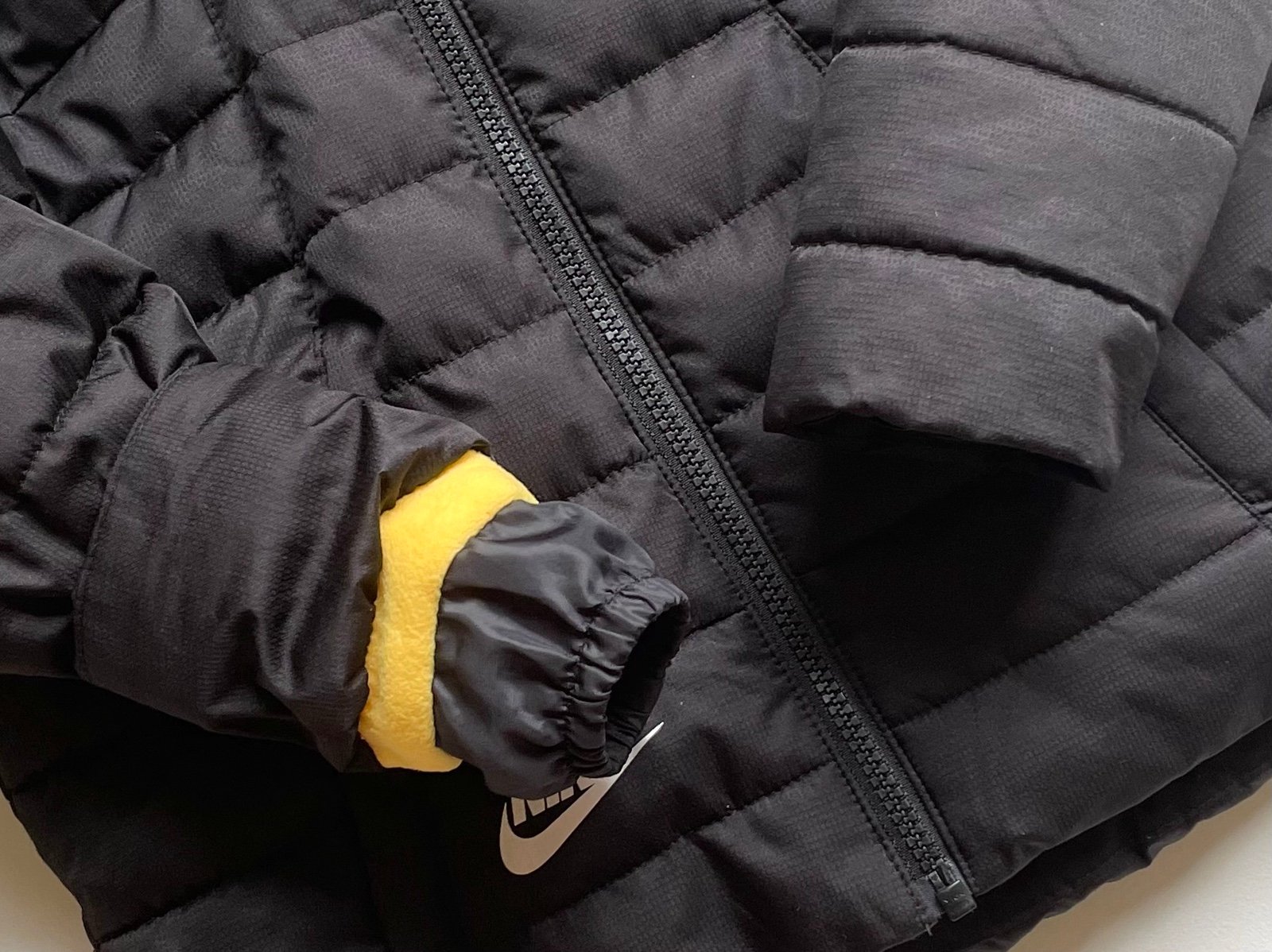 EUC Nike Hooded Puffer Jacket in Black and Yellow 3T