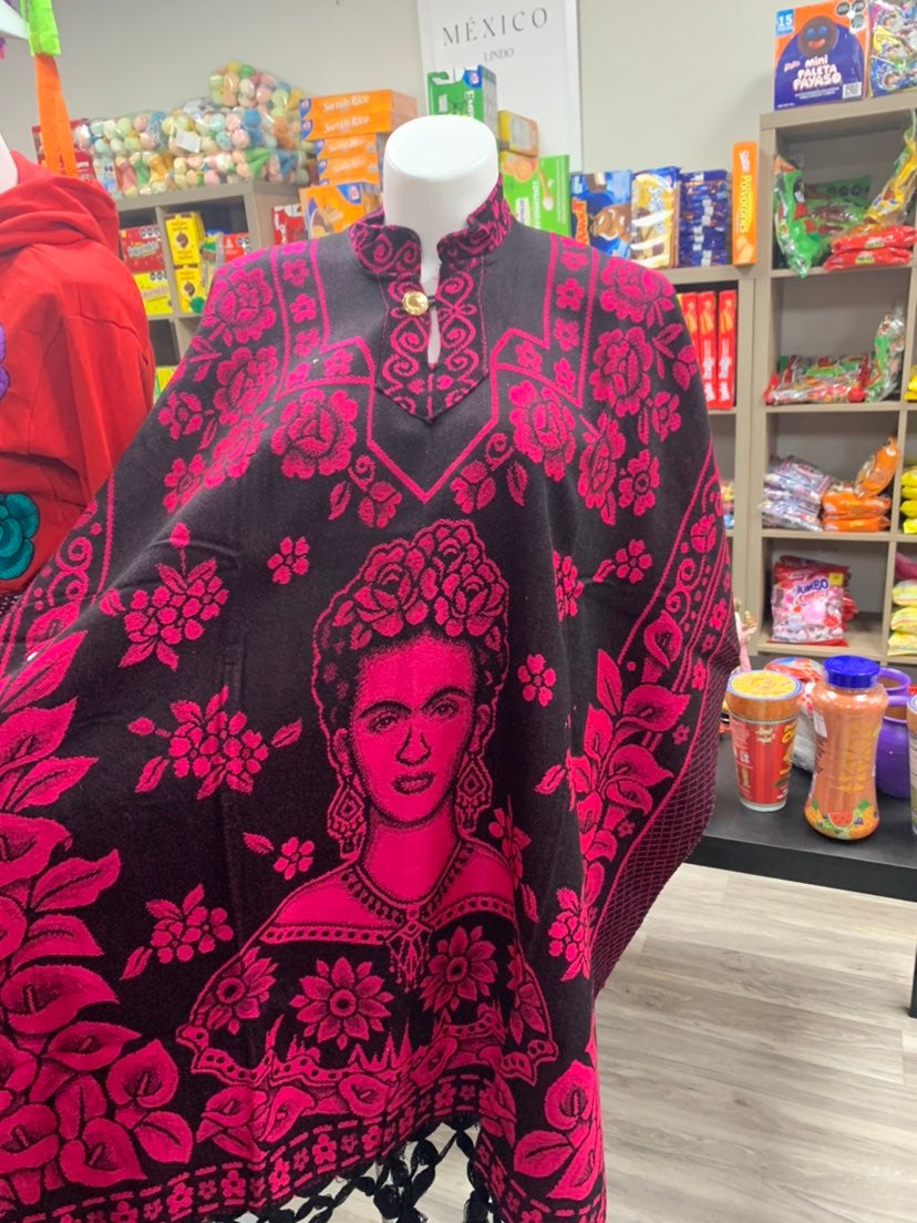 Frida Kahlo Poncho