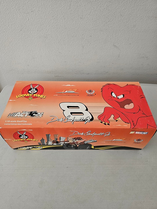 2002 Action Dale Earnhardt Jr. Looney Tunes 1:18 Die Cast