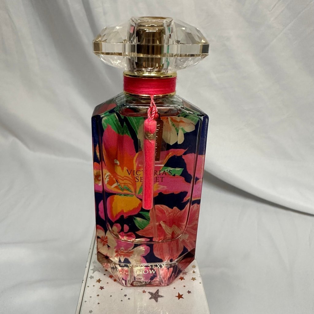 NWOT Victoria’s Secret Very Sexy Now 50ml Eau De Parfum 2017 Edition