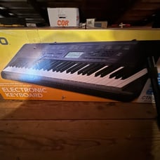 Casio Electronic Keyboard