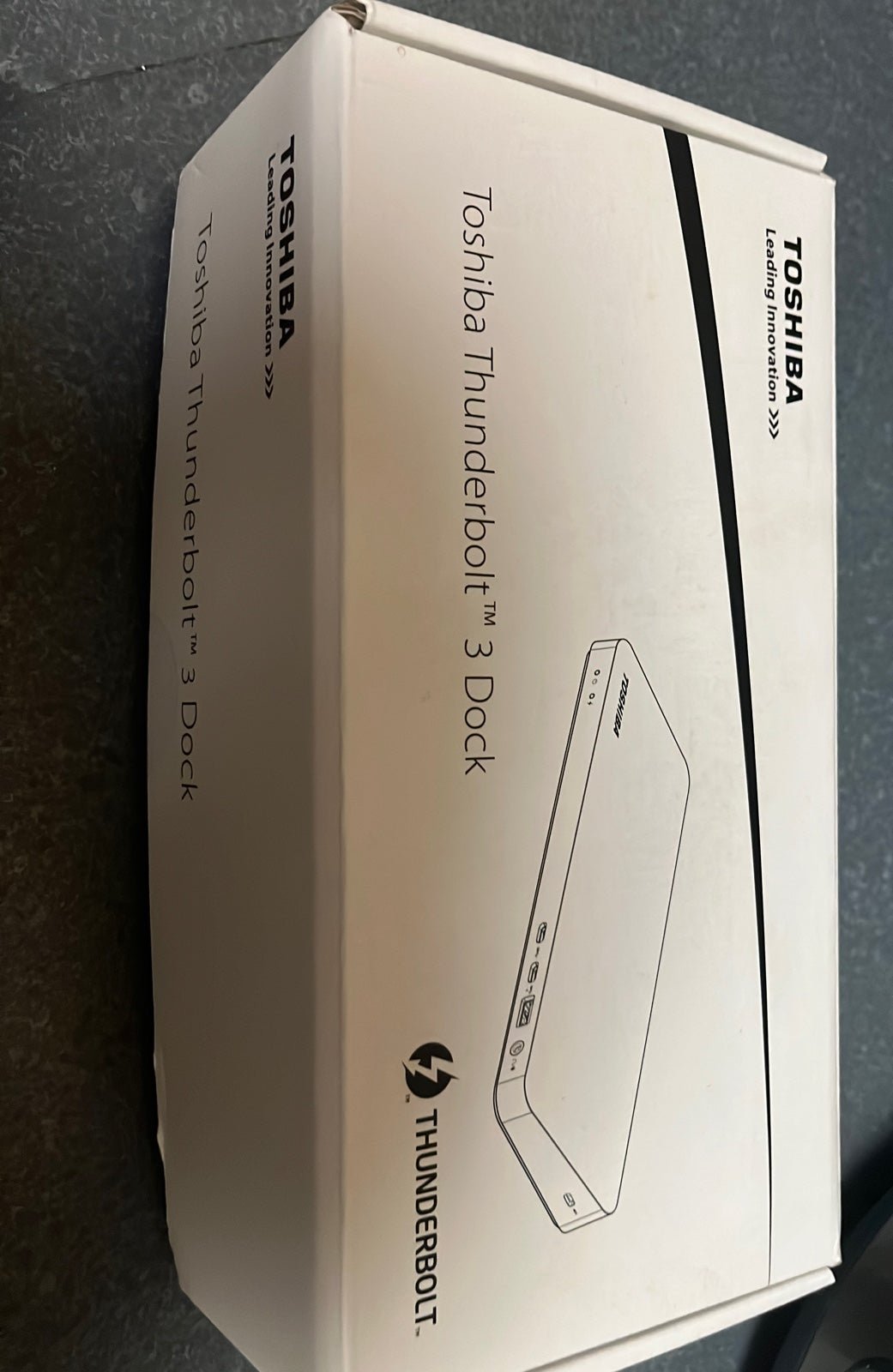 Toshiba Thunderbolt 3 Dock