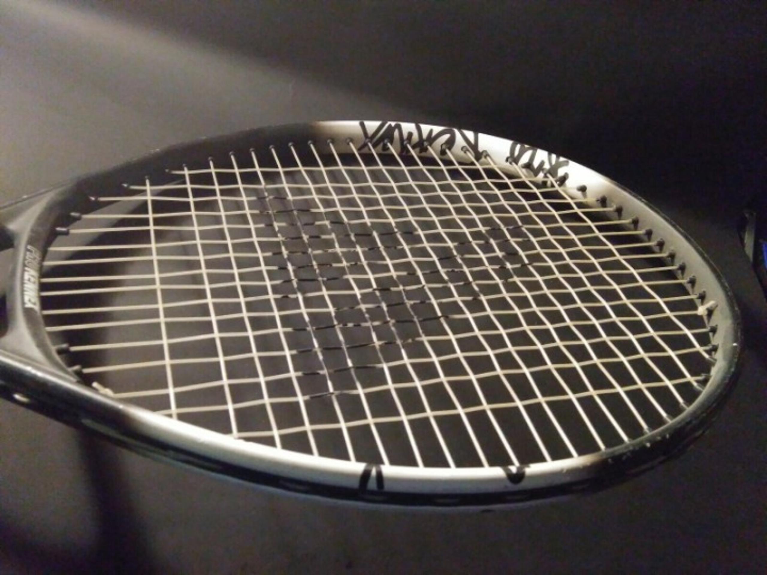 Pro Kennex Champ Ace 110 Black & White M