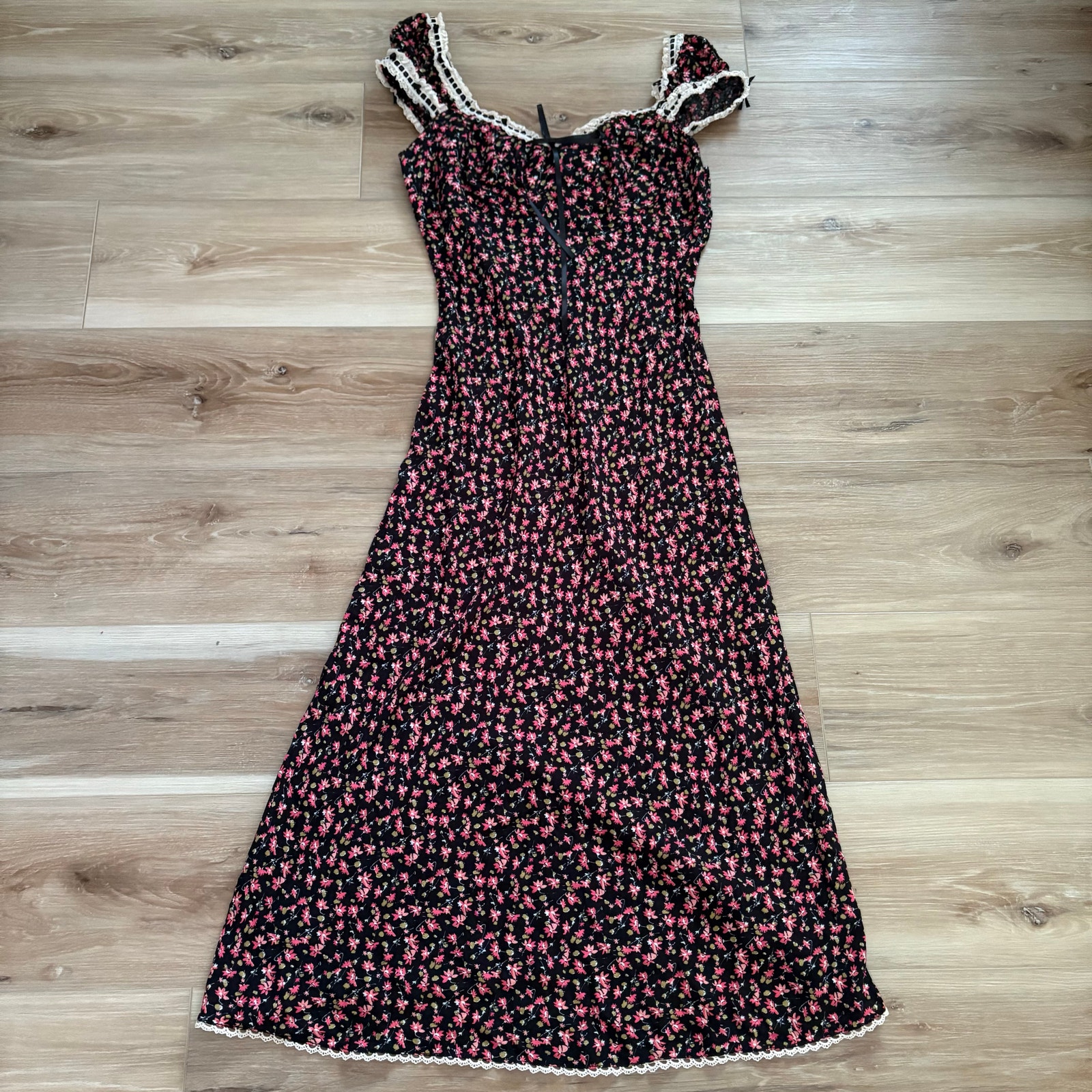Urban Outfitters Light Before Dark Saskia Floral Milk Maid Midi Dress M