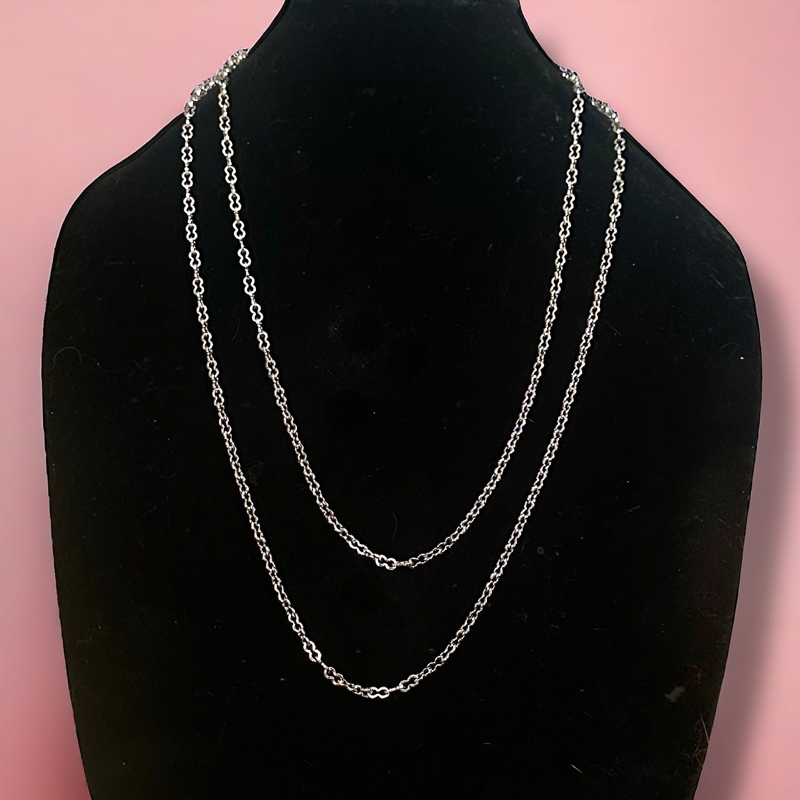 Vintage Crown Trifari figure 8 link chain long necklace