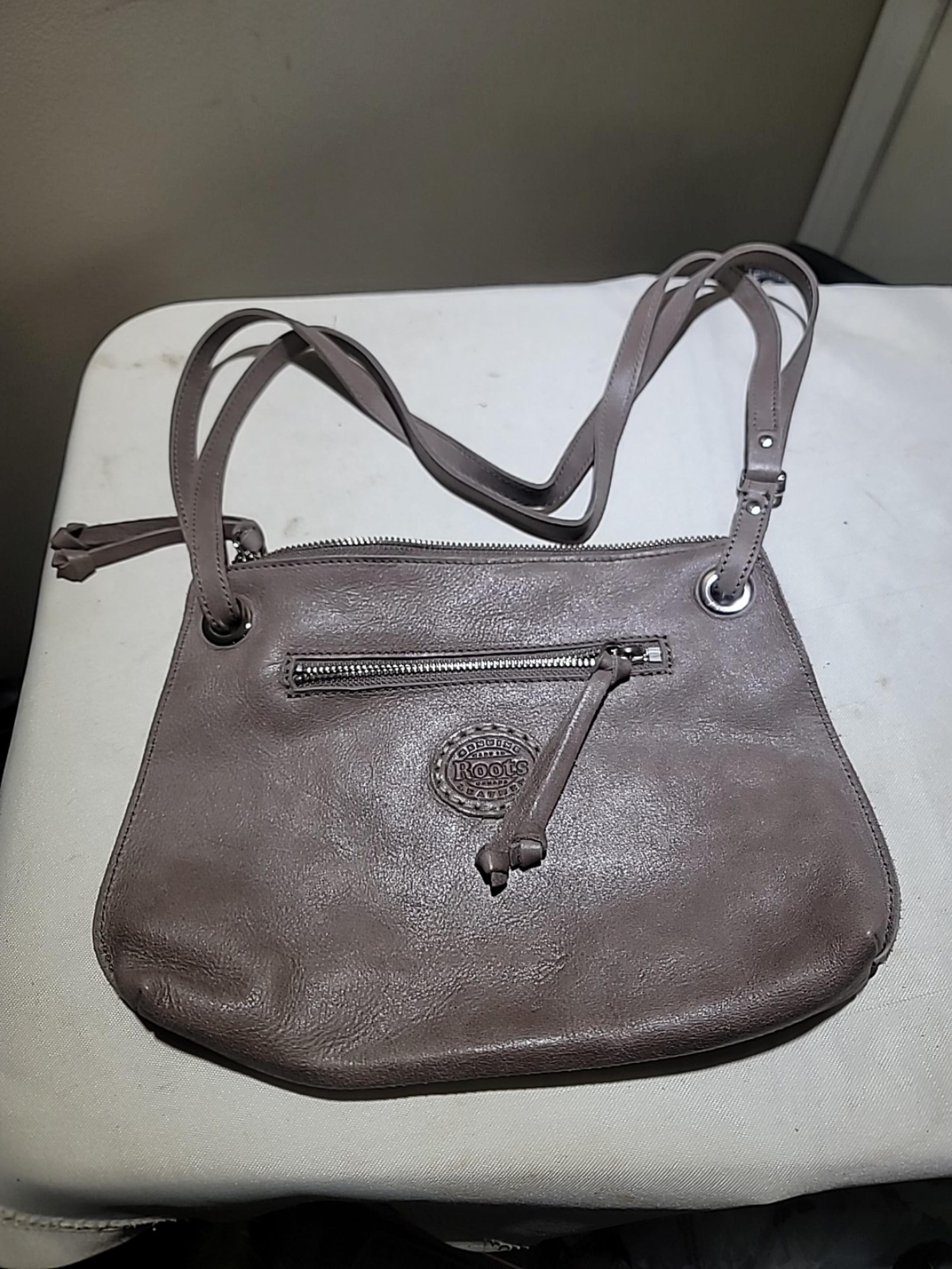 Roots Canada Gray Natural Leather Crossbody Purse Satchel Shoulder Bag