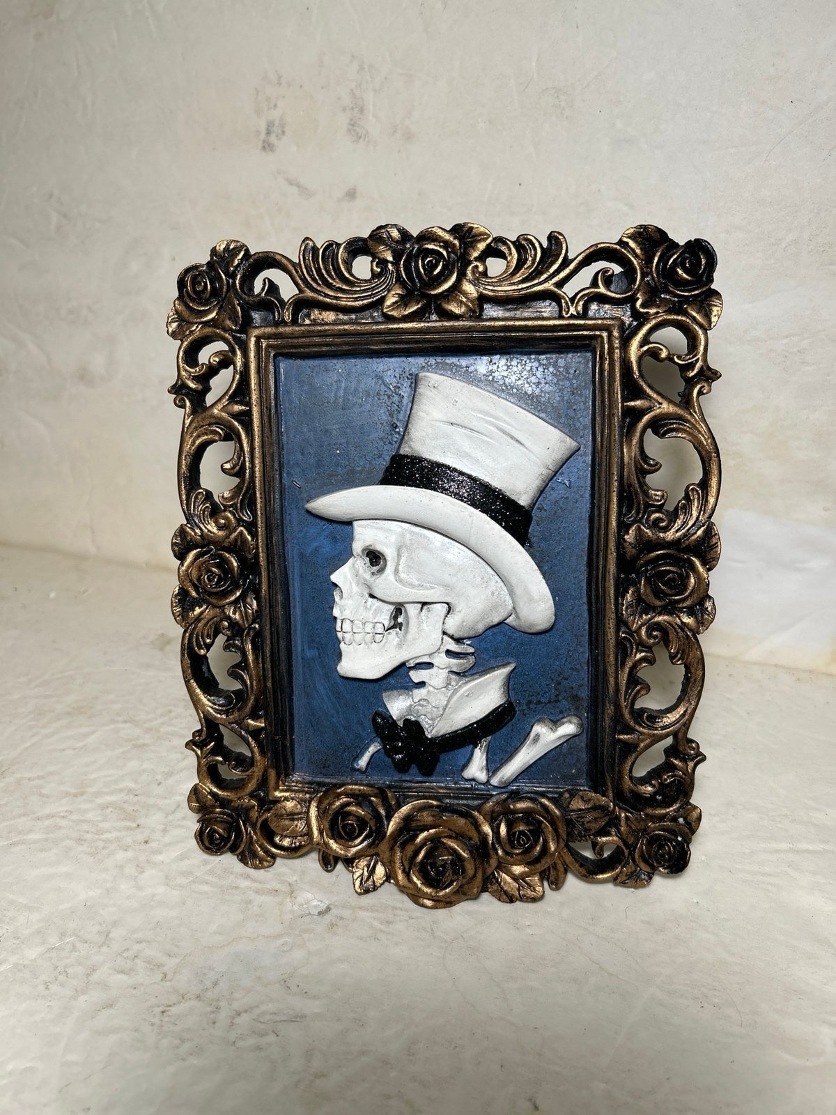 Halloween 3D Ceramic Framed Victorian Skeleton In Top Hat & Tux Profile Photo