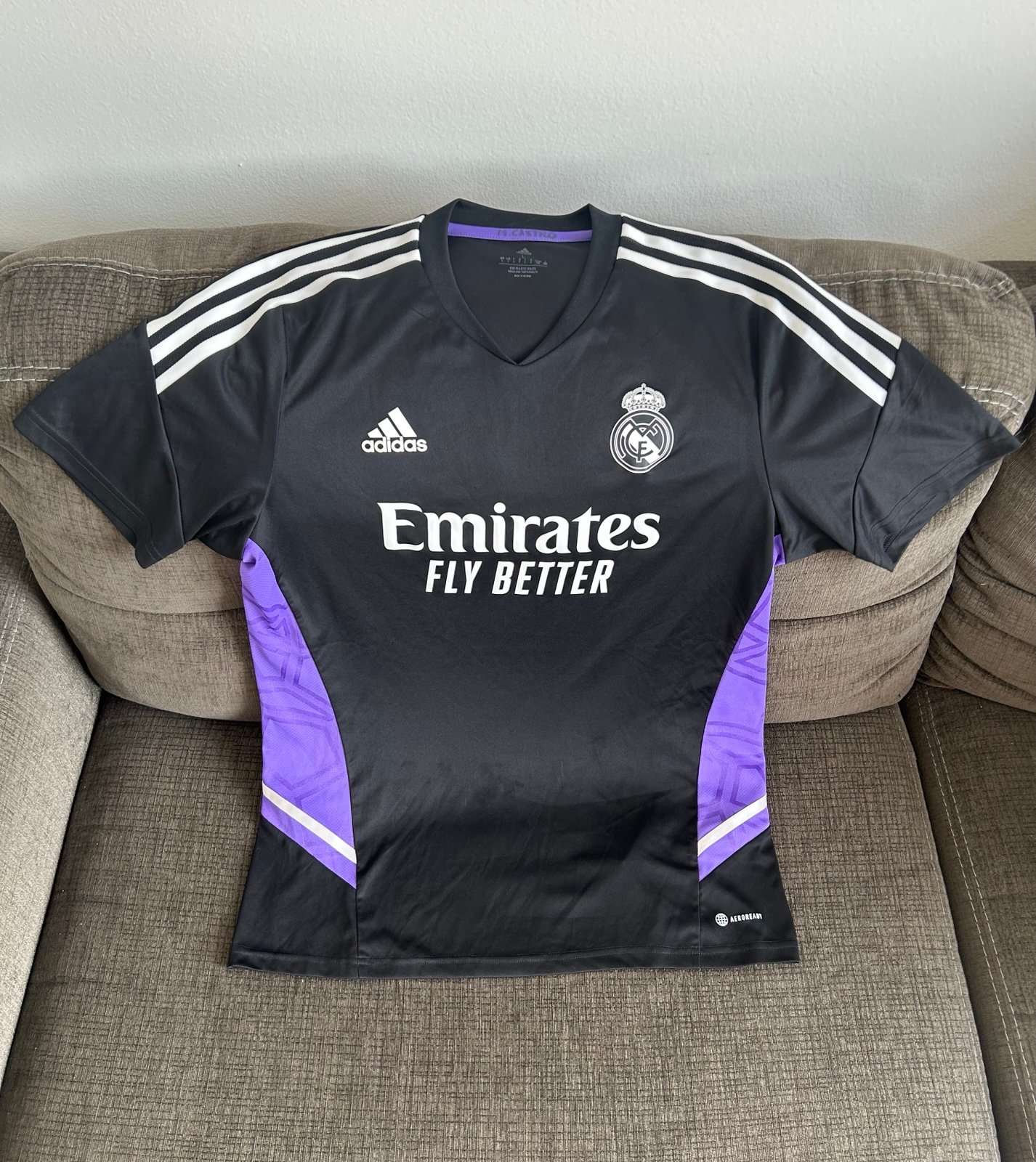 Adidas Authentic Real Madrid Training 2022 / 2023 HA2598 Jersey Men’s Sz: L