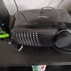 Projector optoma