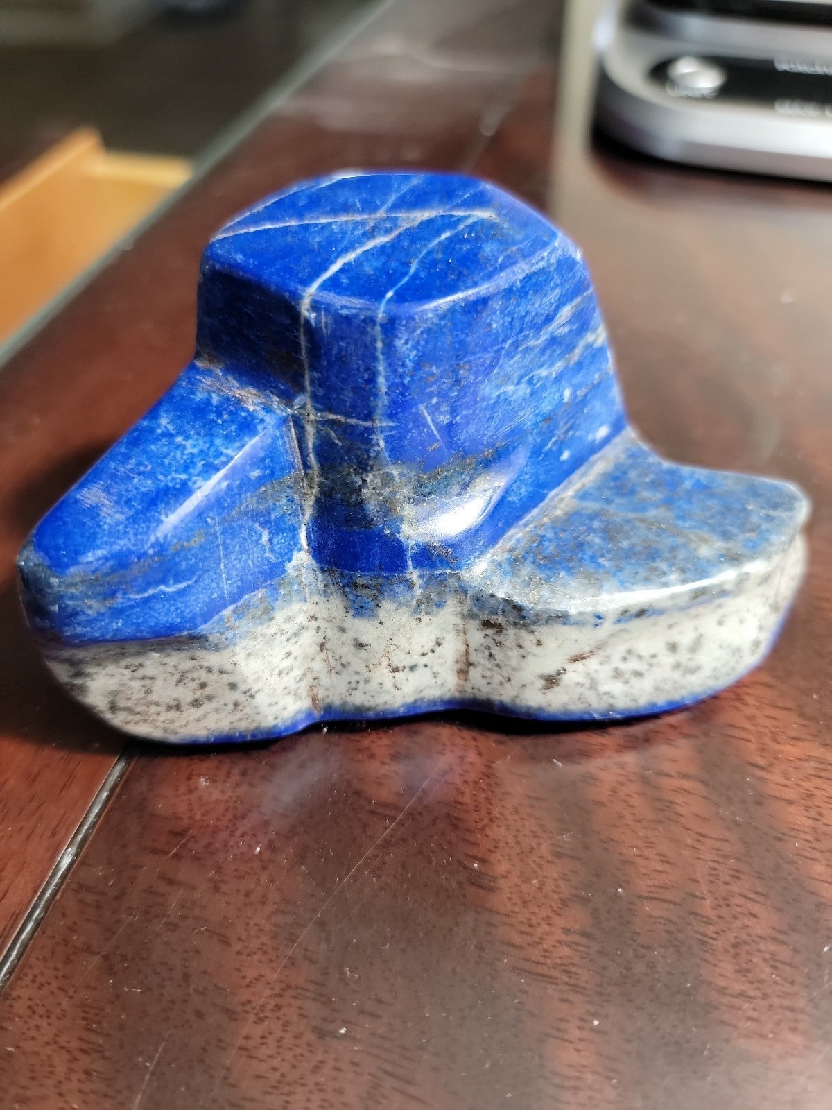 Lapis Lazuli rock
