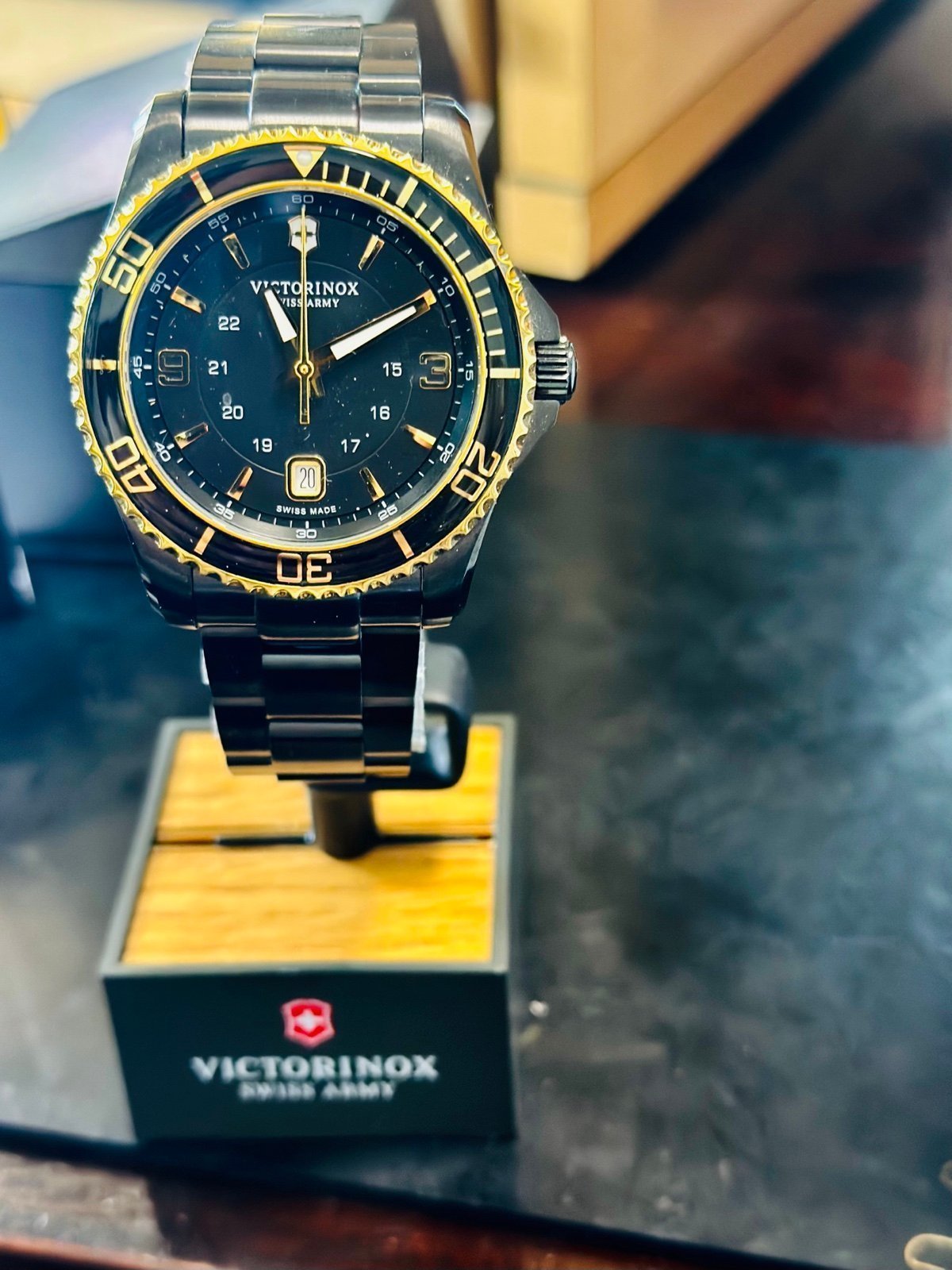 victorinox watch