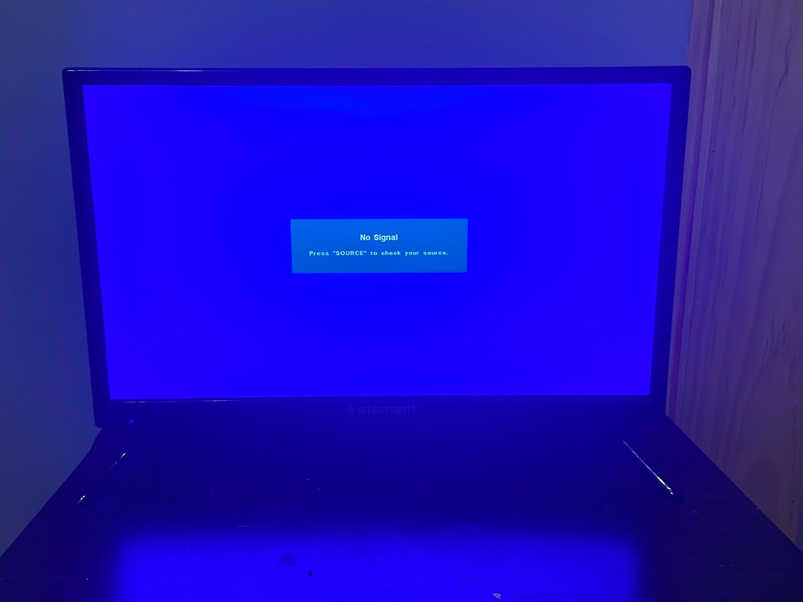 19” Element TV
