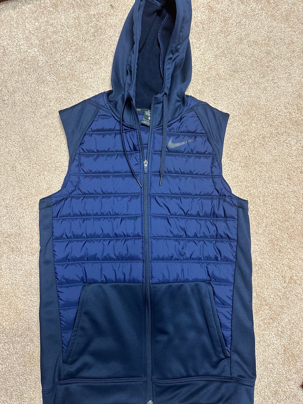 Nike puffer vest