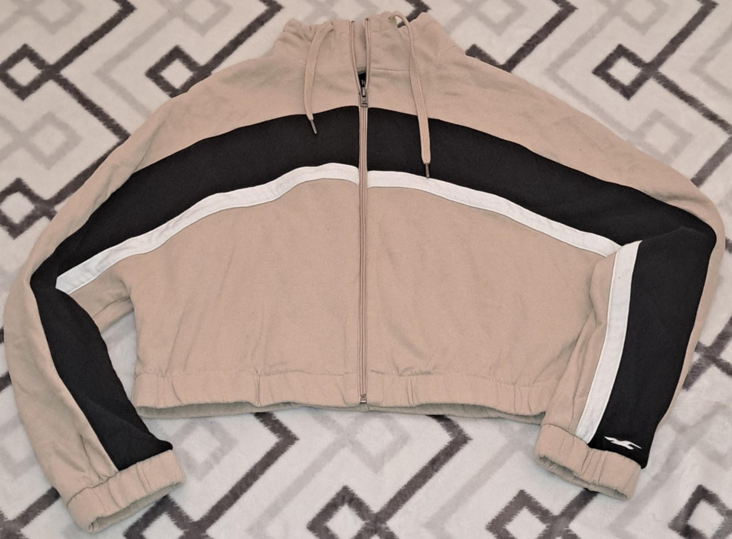 Hollister Crop Top Jacket