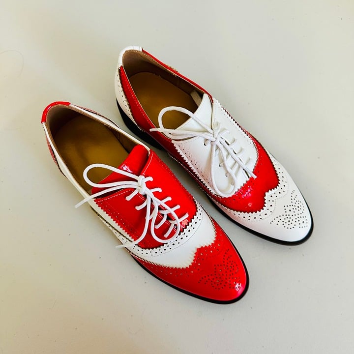 NEW FUNKY RED AND WHITE WING TIP FAUX LEATHER DRESS SHOES SZ 6.5/37