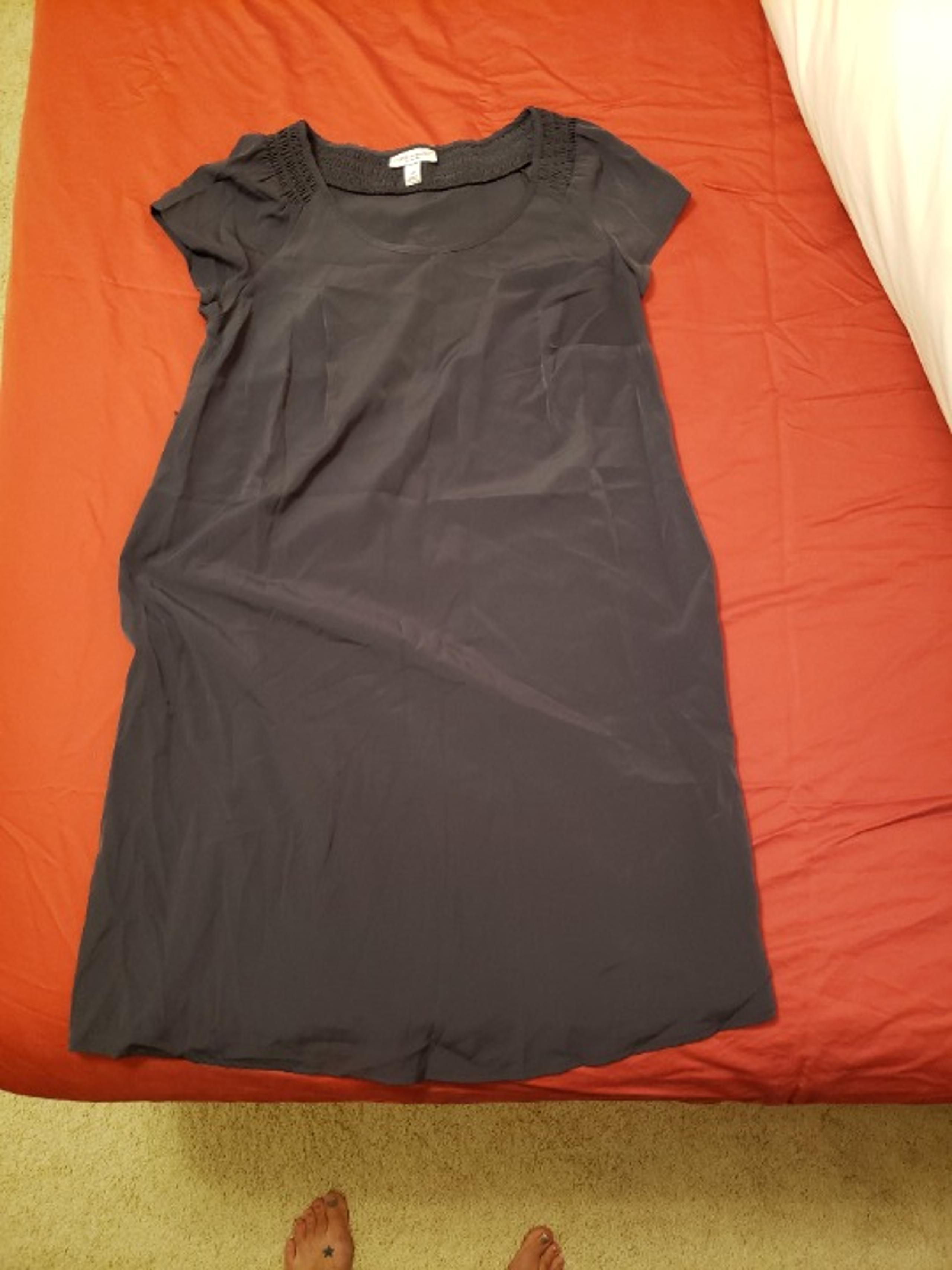 Liz Lange Short Maternity Dress (S)