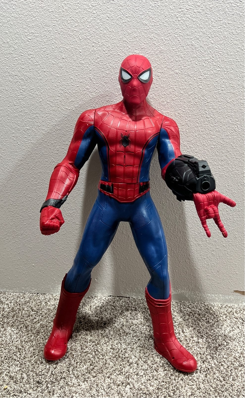 2017 Marvel SPIDER-MAN Homecoming Super Sense 24 Interactive Action Figure
