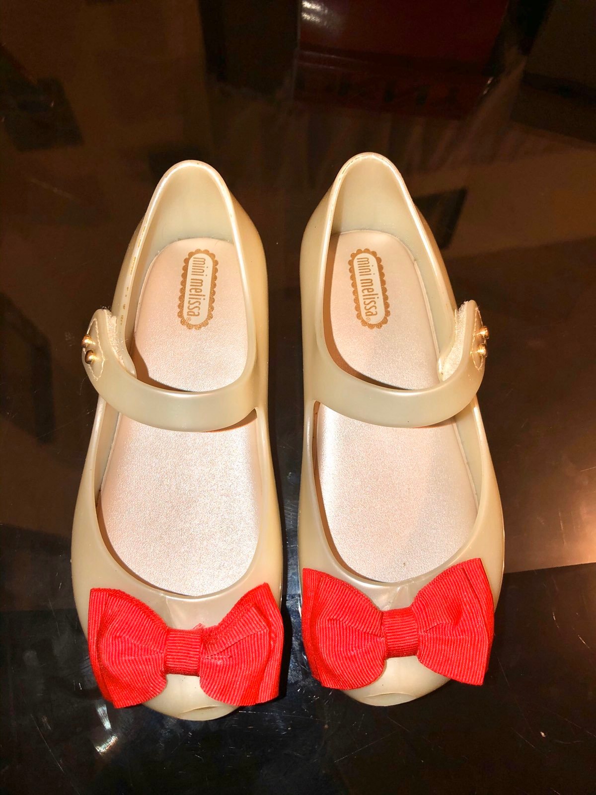 Mini Melissa girls size 10c