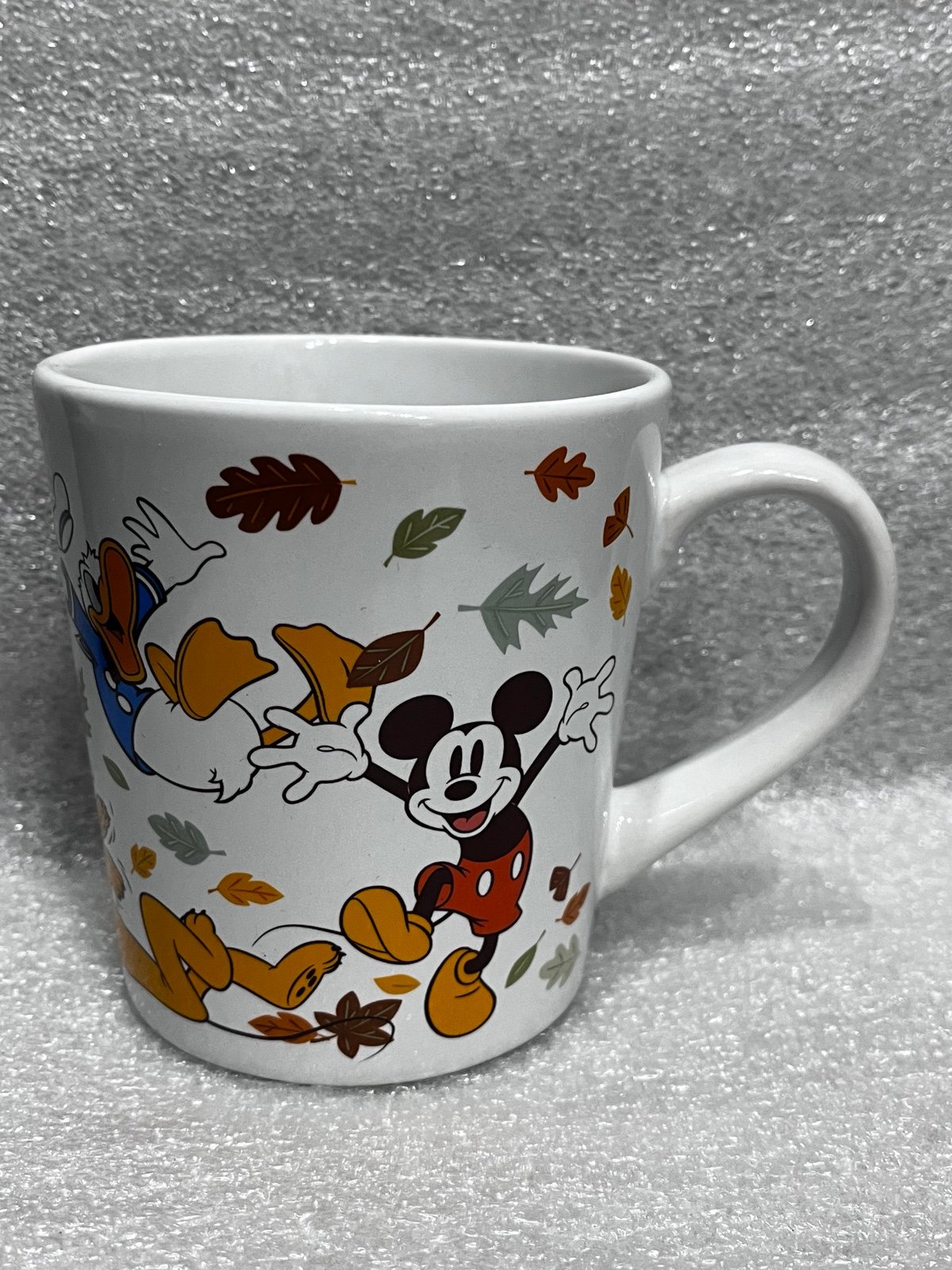 Walt Disney Mickey & Friends Fall Ceramic Coffee 16oz Mug Brand New