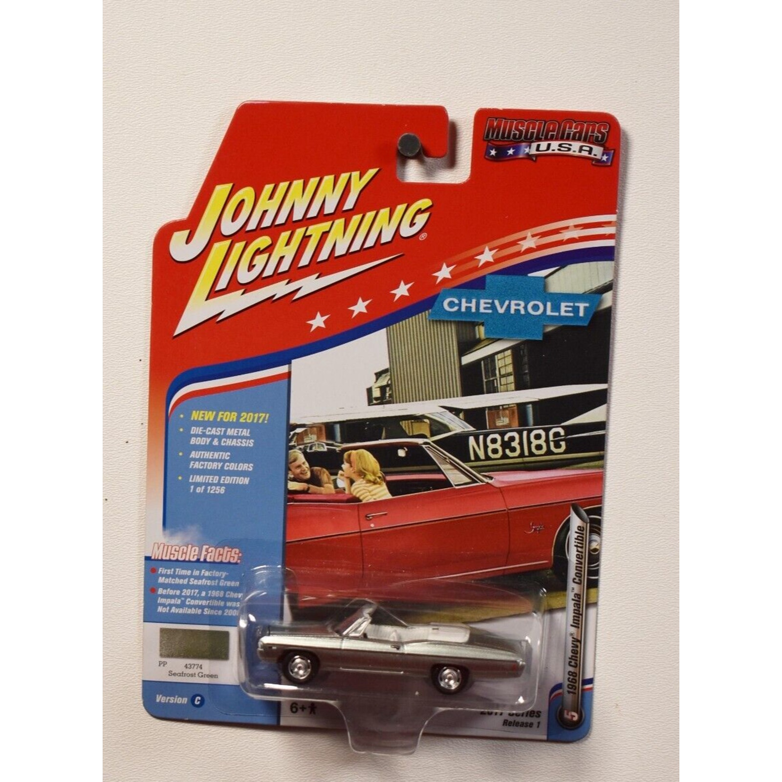 Johnny Lightning 1968 Chevy Impala Convertible 2017 Series Release 1