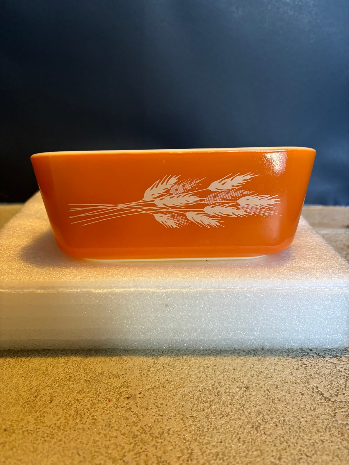 Pyrex wheat 502 refrigerator dish