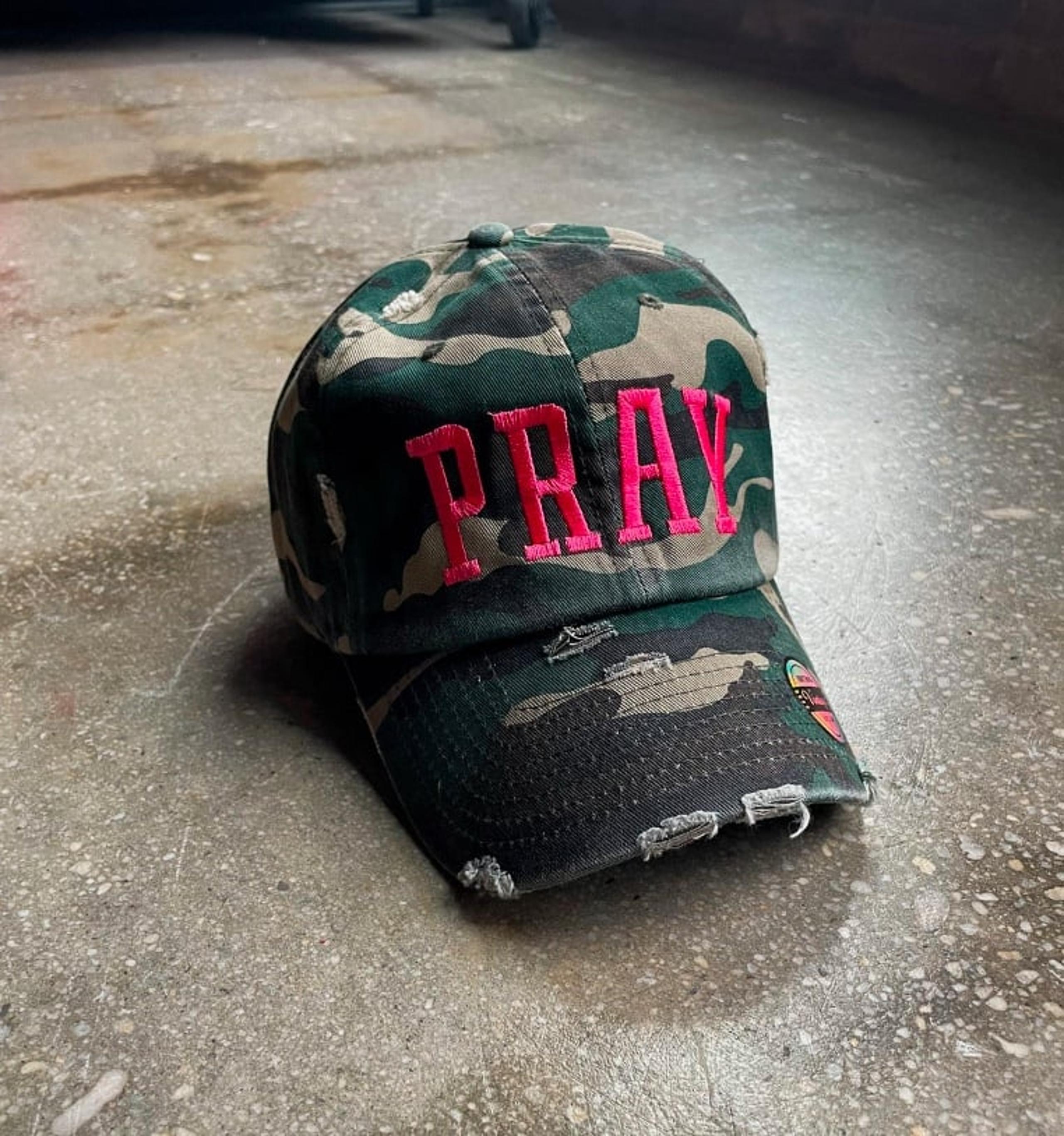 Pray Baseball Cap (New) Camouflage print