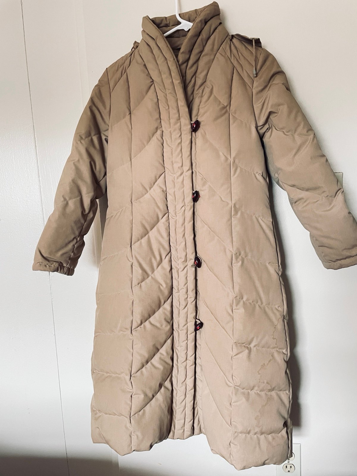 Coat white goose feather