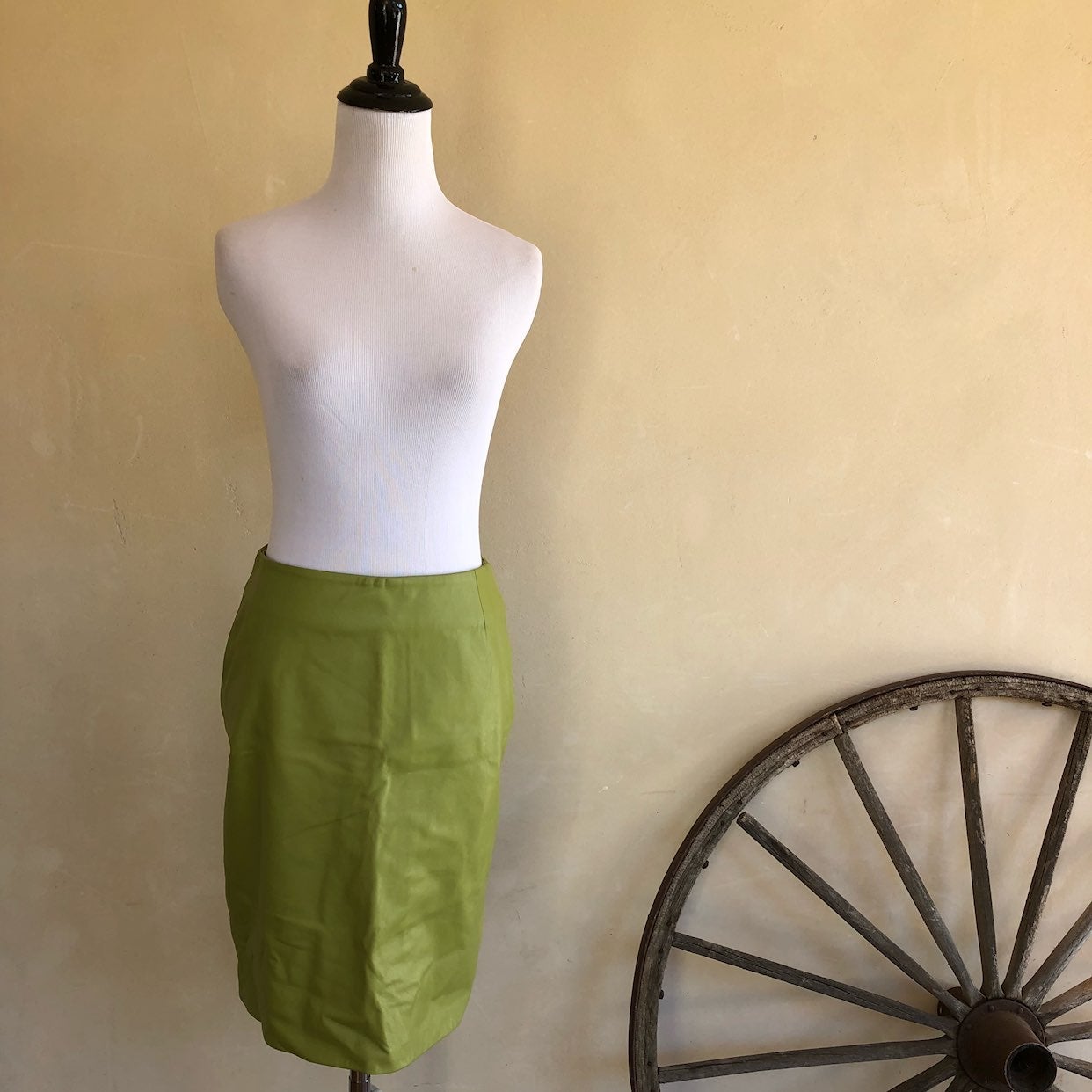 /id. Collection Leather Pencil Skirt 4