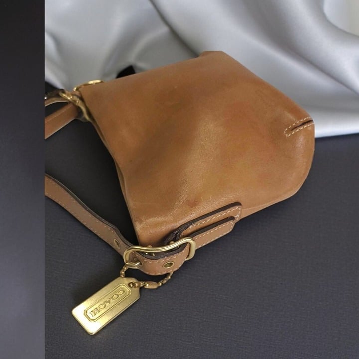COACH Mini Bucket bag in british tan
