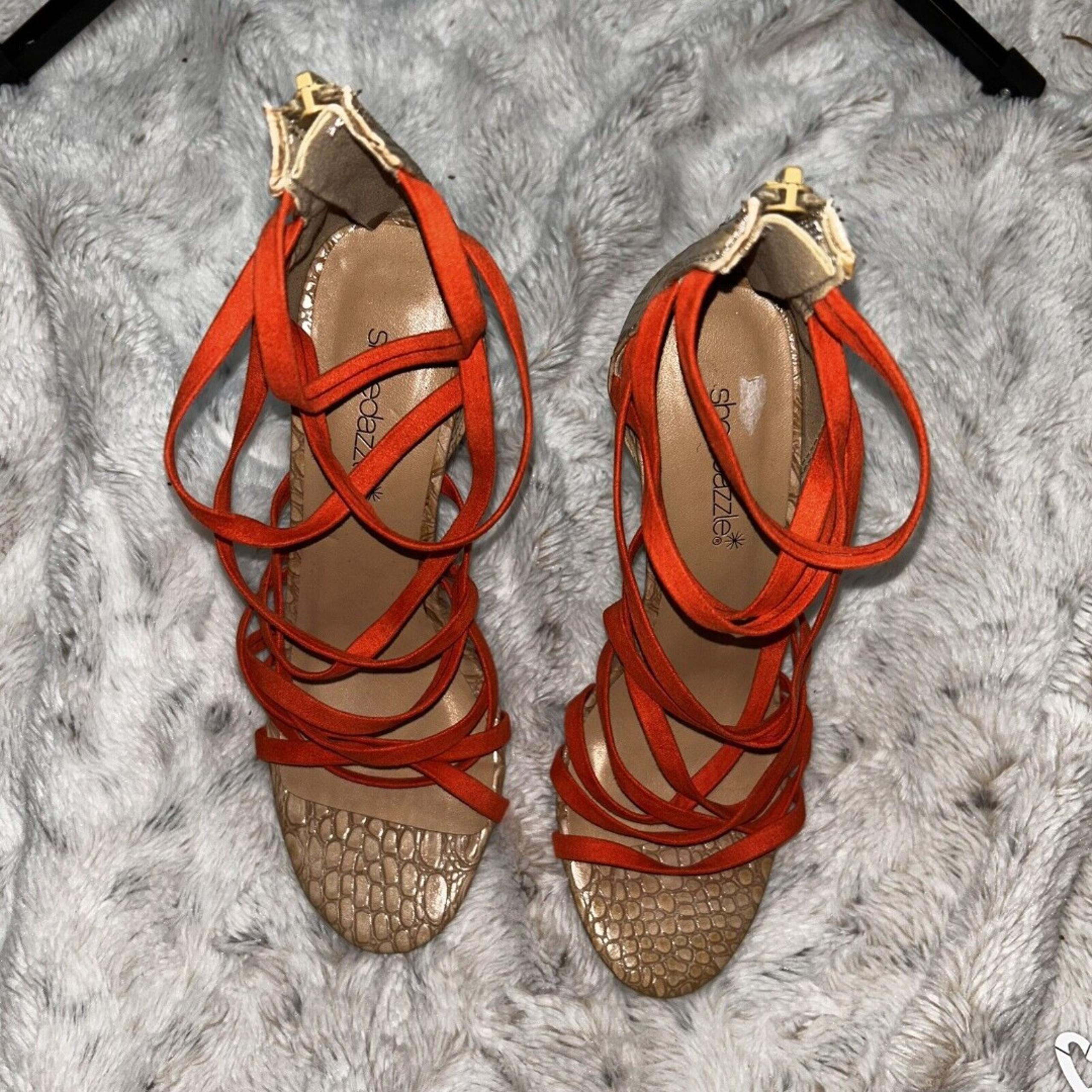 SHOEDAZZLE Tangerine/orange faux suede strappy sandal heels SZ 6 Zipper Beach