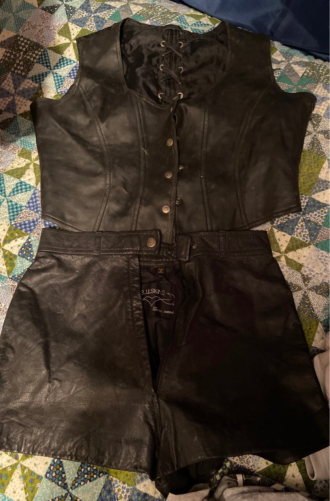 Vintage leather short sn vest