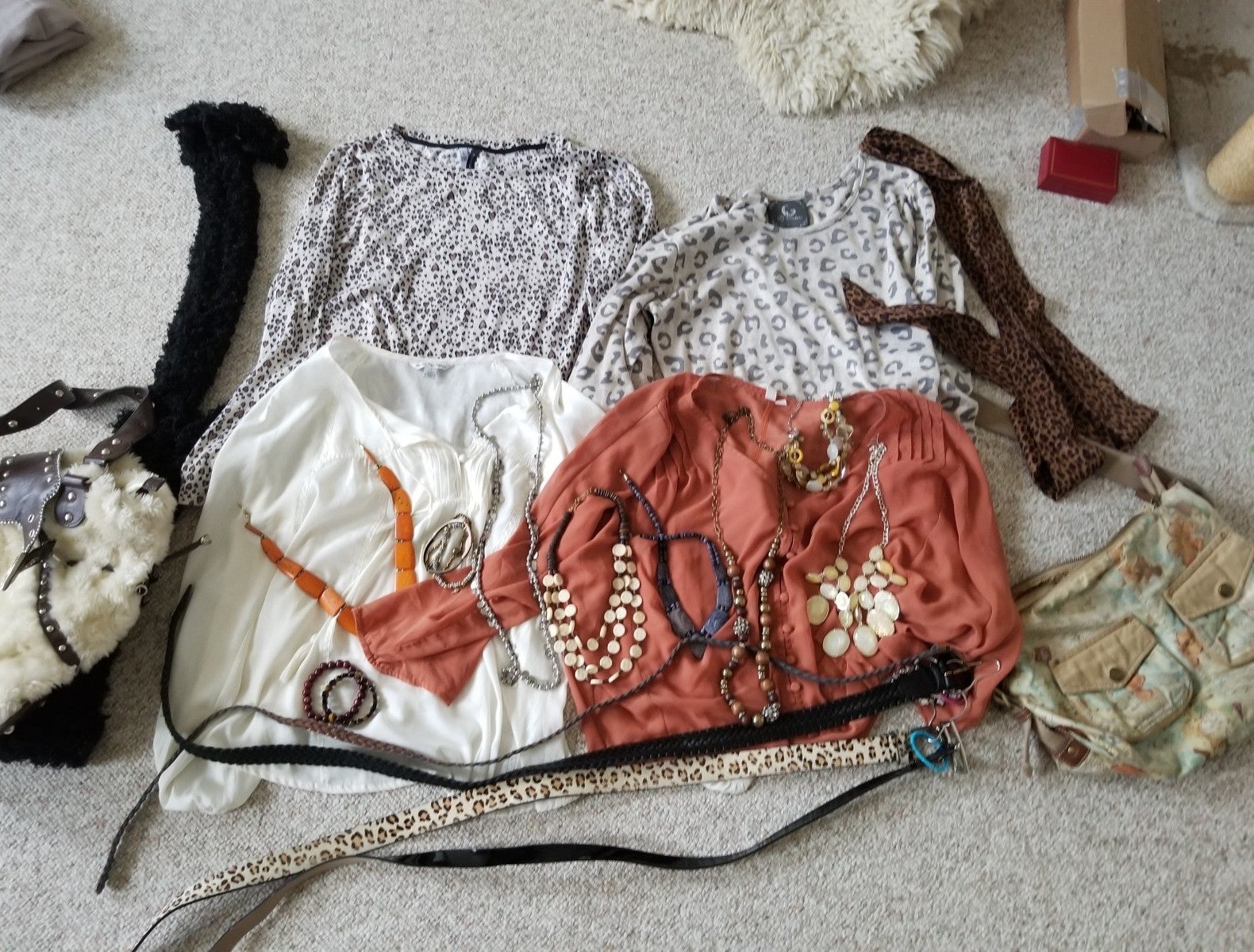 Ladies L Large bohemian shirts Cheetah PJ's scarfs belts Necklace Lot Jewelry