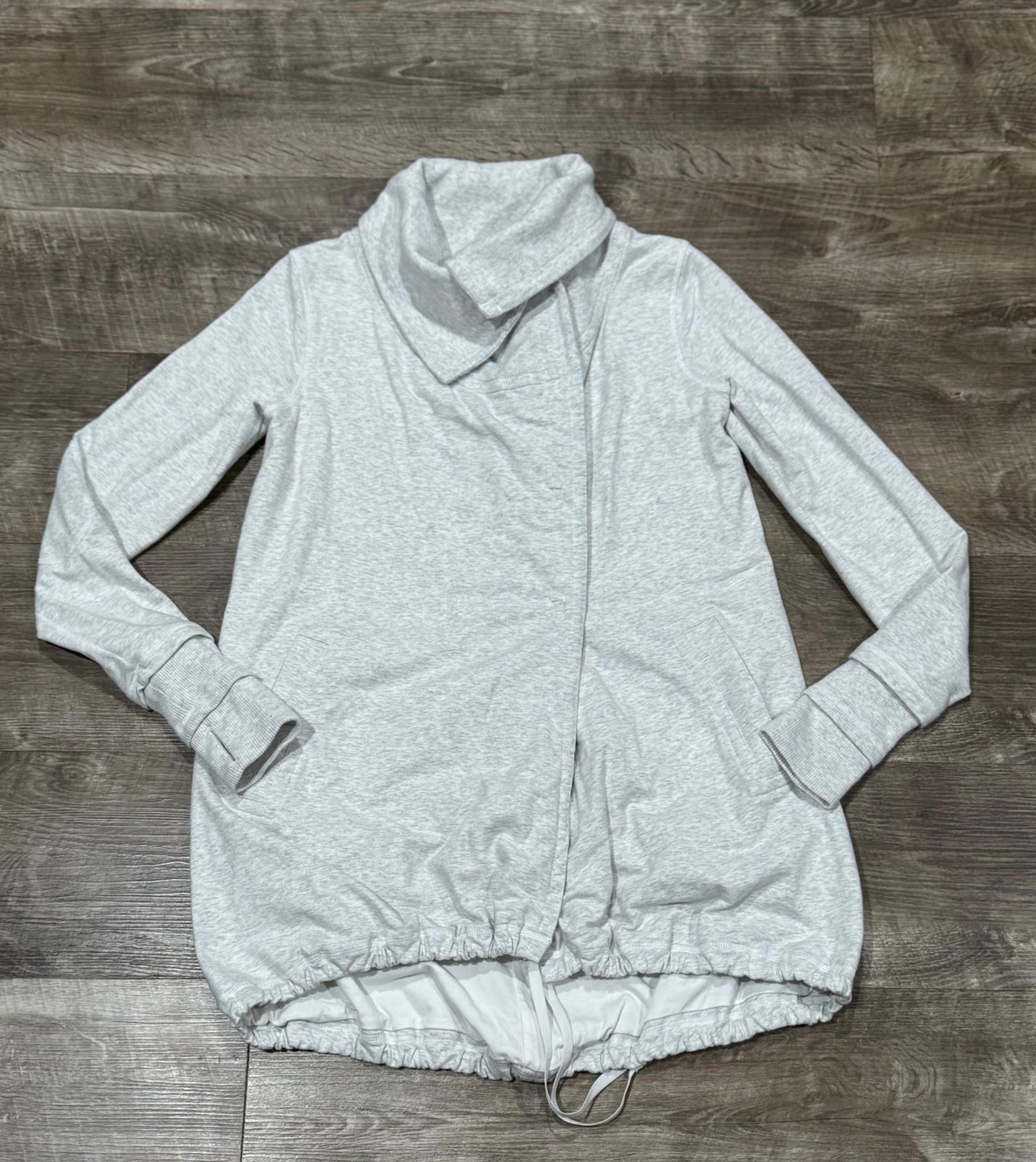 LULULEMON Womens Sz 8 Gratitude Wrap Heathered White/Blurred Grey Snap-Up Jacket