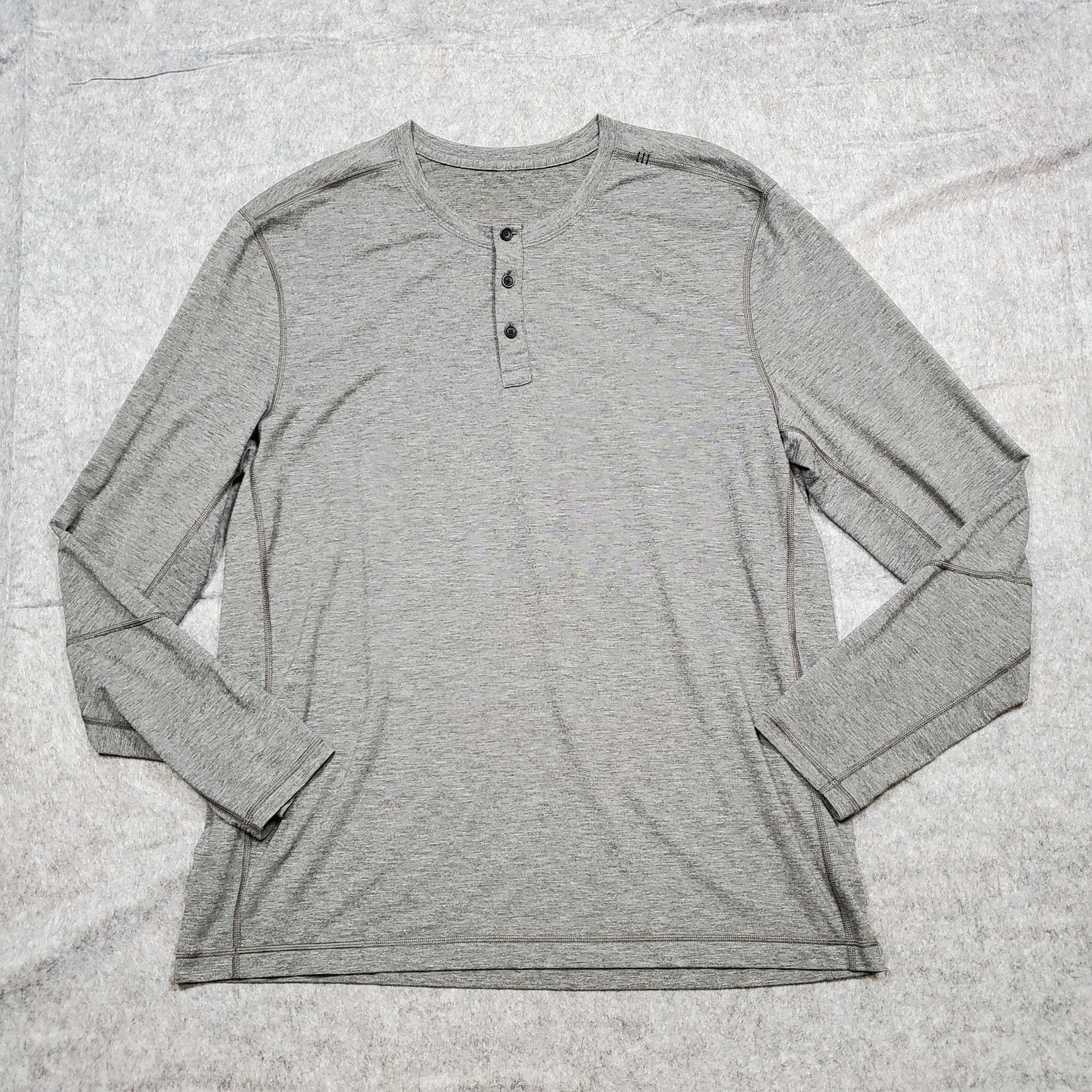 Lululemon Shirt Mens S/M? Long Sleeve Henley Run Gym Athletic Casual Gray Button