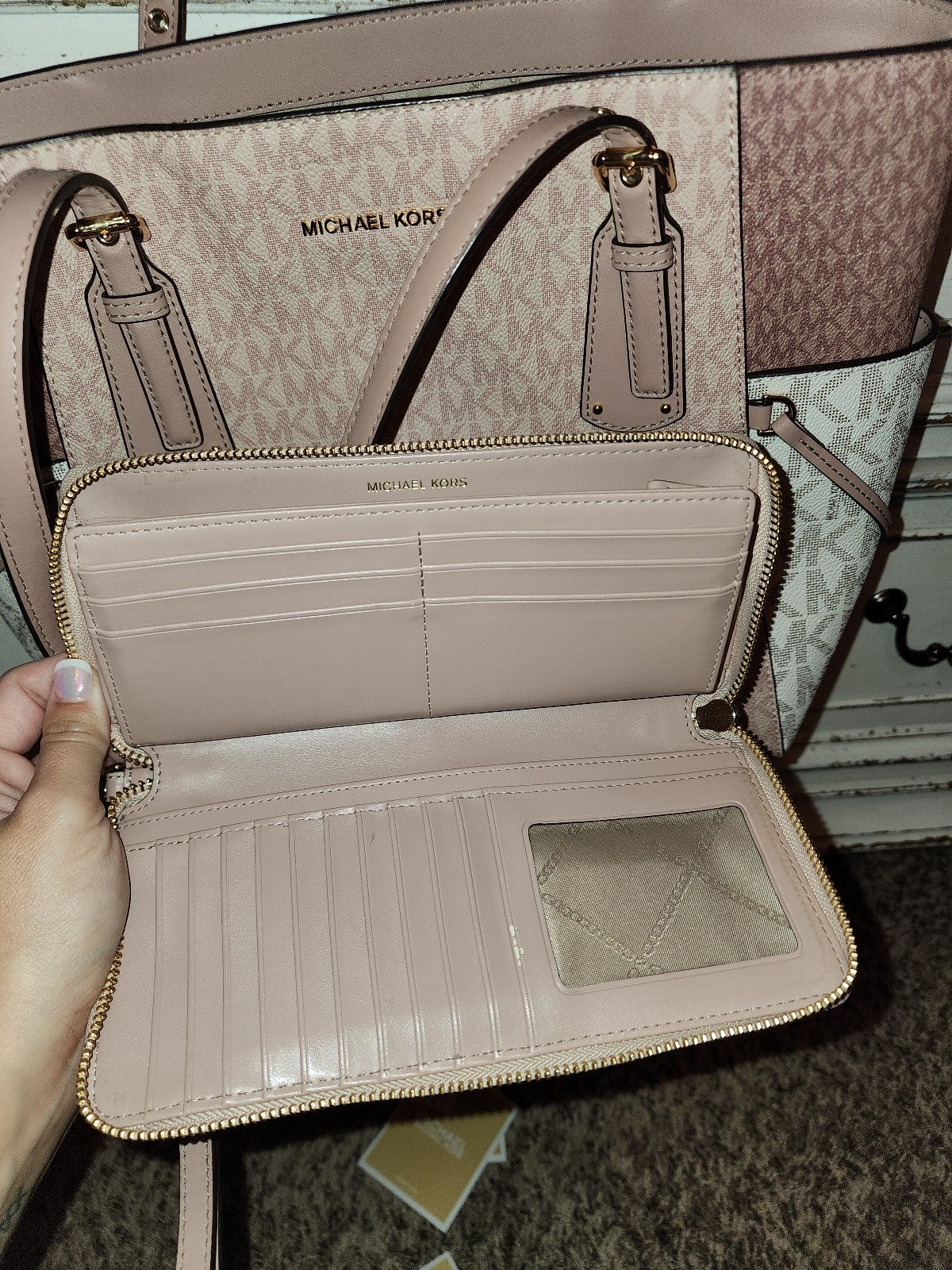 michael kors voyager vanilla