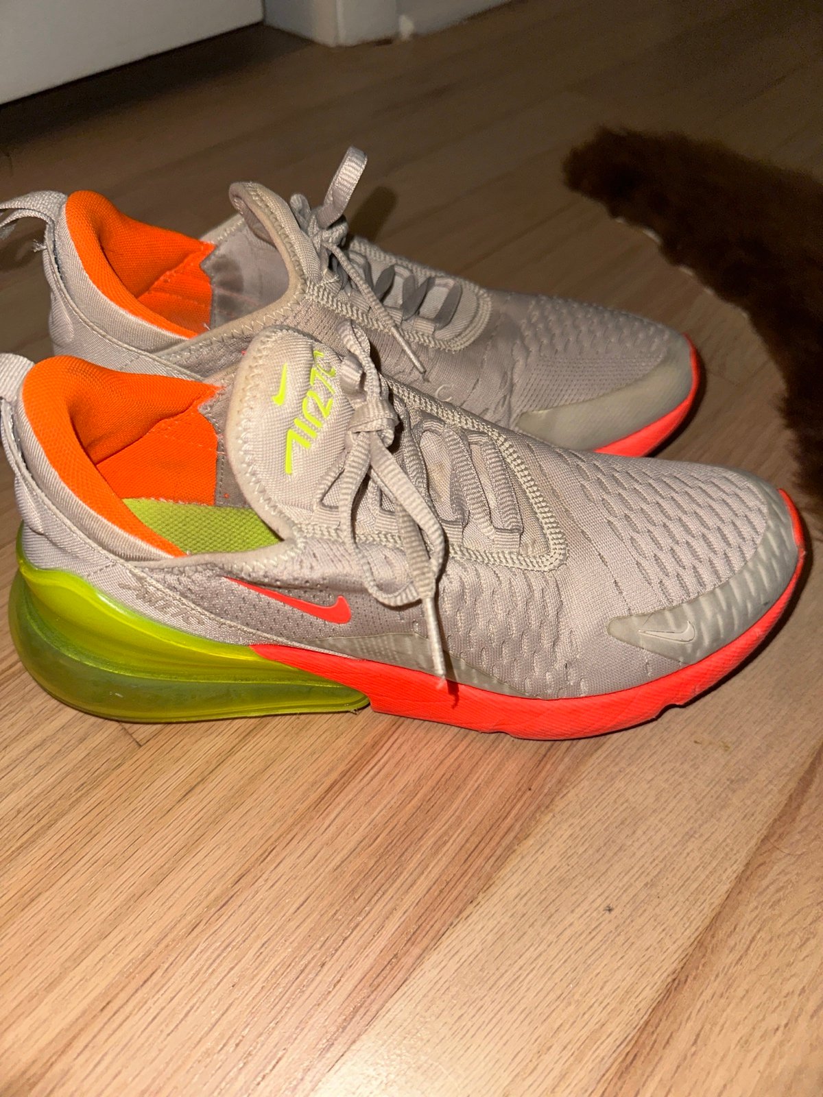 Nike Air 270 Women’s 8.5