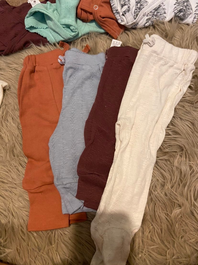 Kate Quinn shops bundle