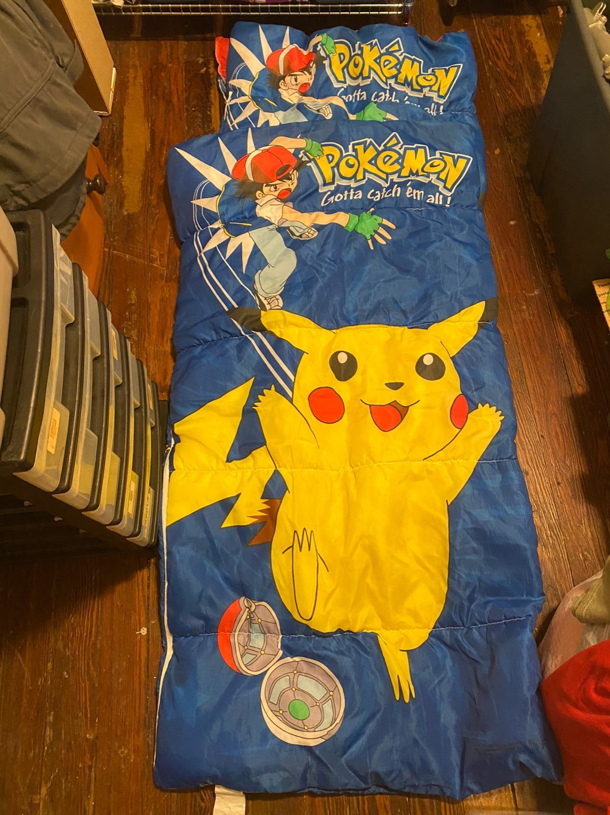 VTG 2 pokemon sleeping bags lot blue