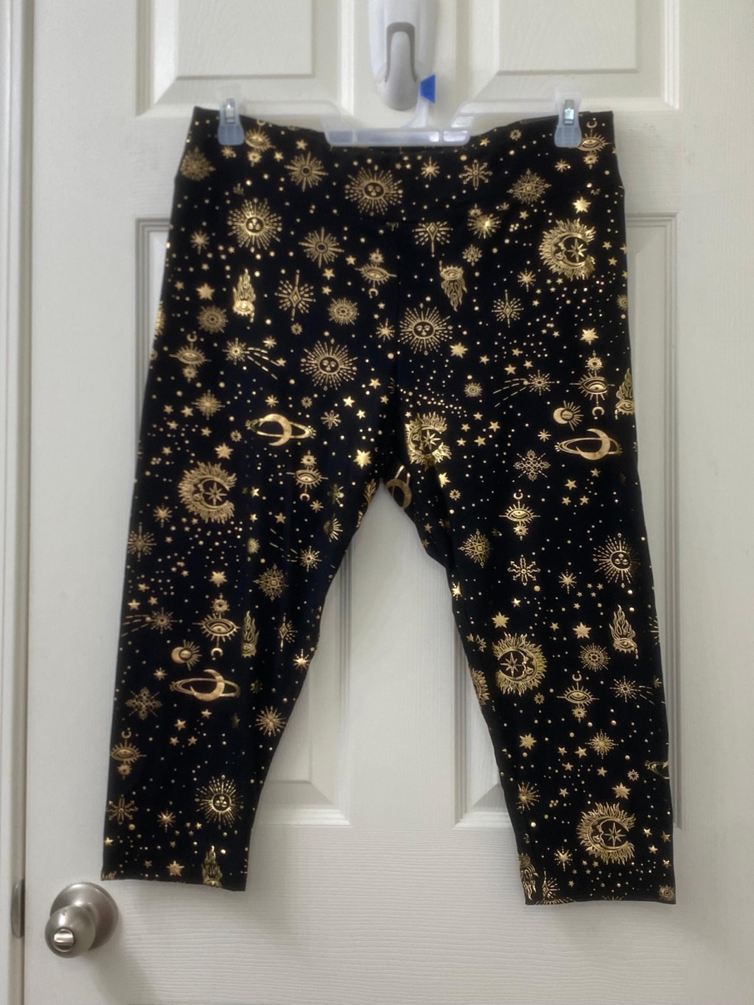 XXL (19) Womens sueded super soft printed capris leggings