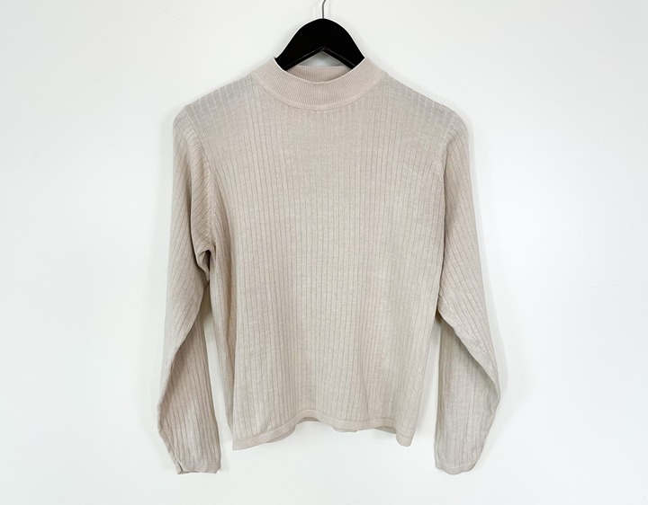 Vintage 90s Oatmeal 100% Silk Knit Ribbed Mockneck Pullover Top - Size Medium