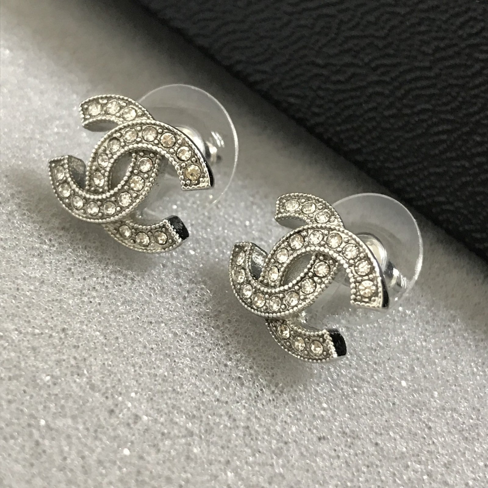 ᴄhaneI stud earrings for ᴡomen