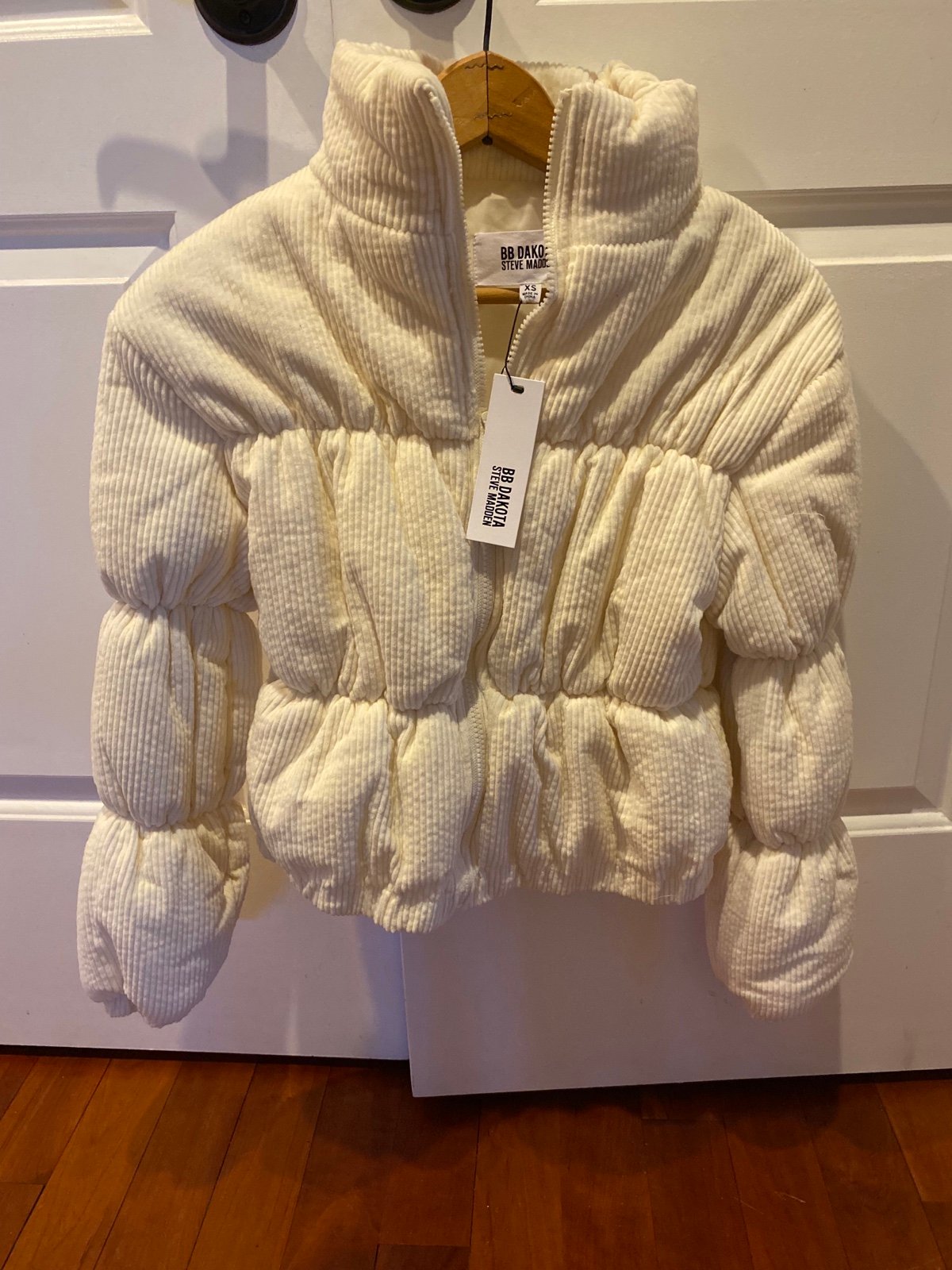 Steve Madden off white soft corduroy puffer Jacket XS