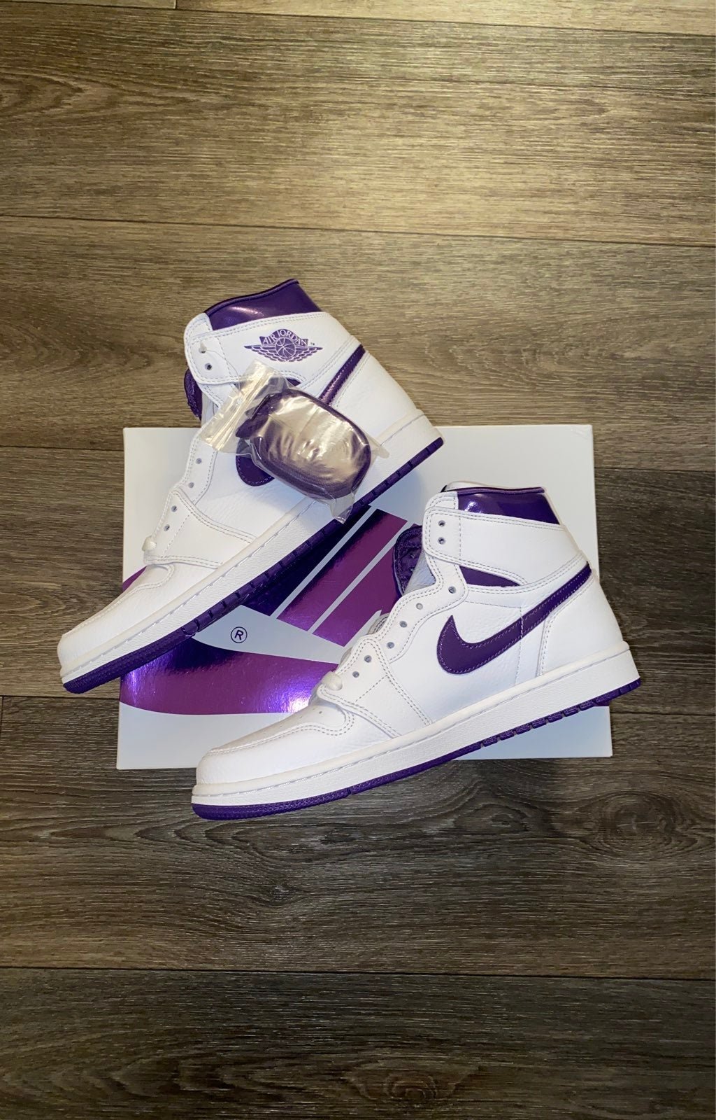 Air Jordan 1 High OG Court Purple women’s sz 9.5