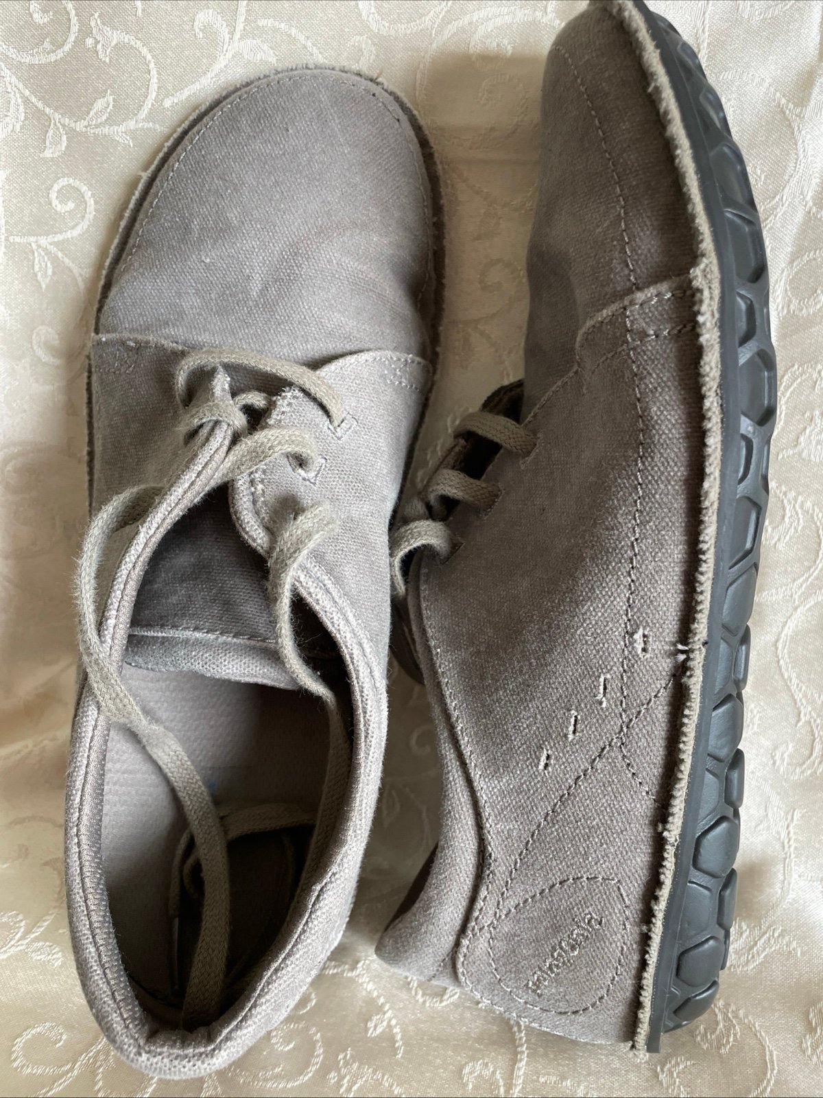 Patagonia Grey canvas Men Sz 11 shoes