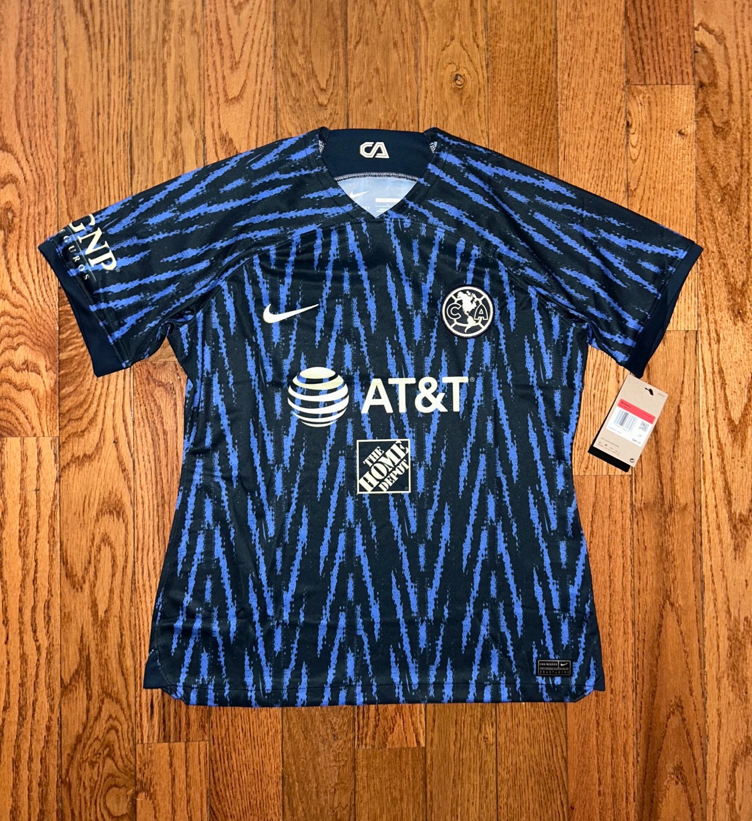 Club America 2022/23 Nike Jersey Size Large NEW Women’s