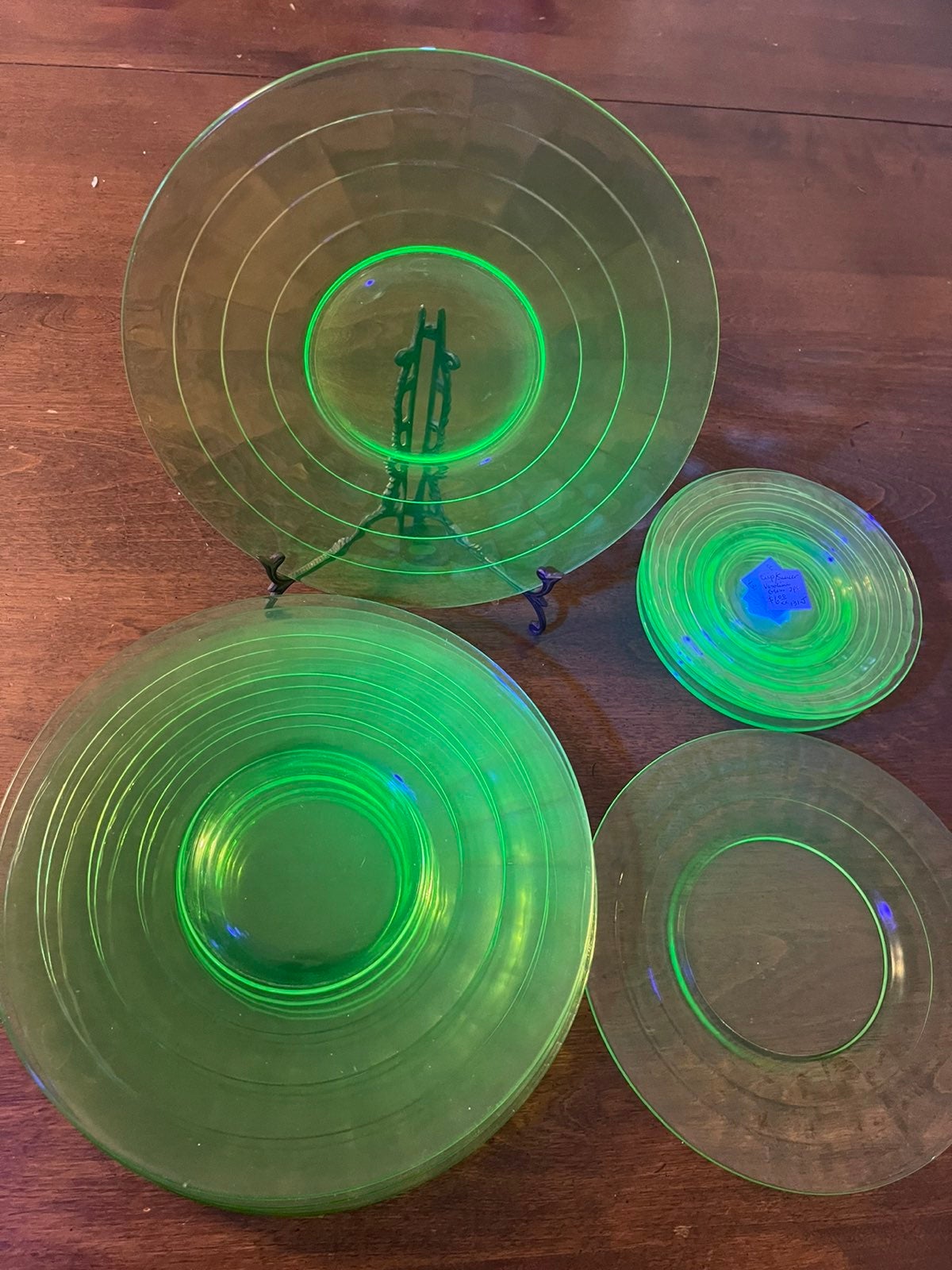 Uranium vaseline Federal glass plates