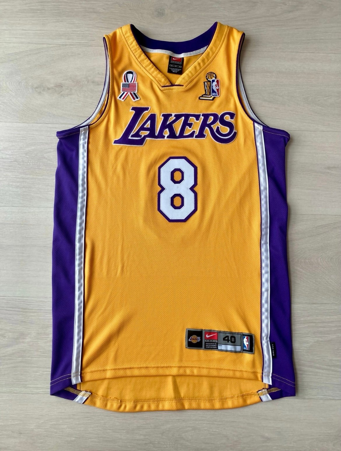 Nike Authentic Kobe Bryant Lakers Jersey Vintage With Official Patches! Size 40
