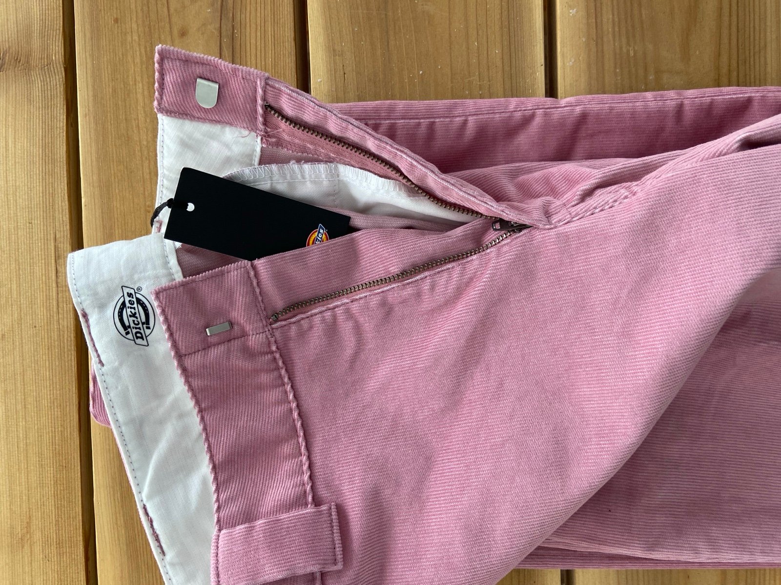 NWT- Women’s Dickies corduroy pants Sz 6